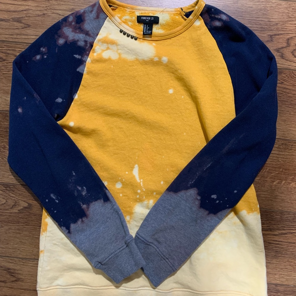 Blue & gold top